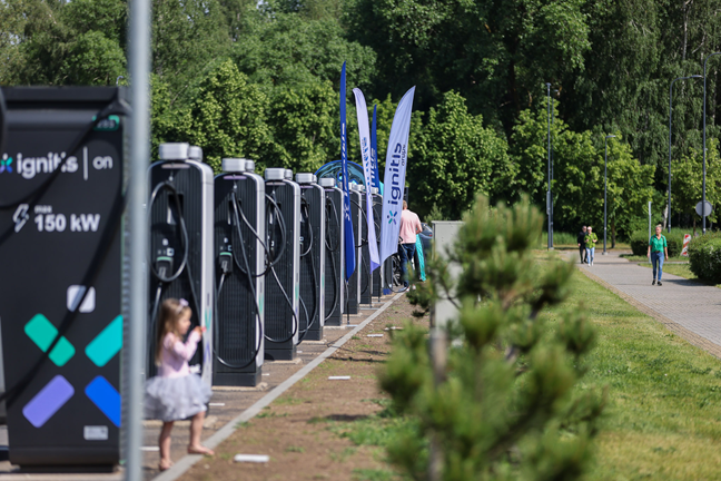 Ignitis ON elektromobilių įkrovimo parkas Palangoje